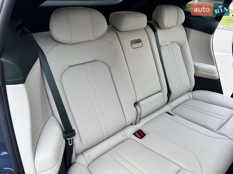 Внедорожник / Кроссовер Xiaomi YU7 2025 в Киеве