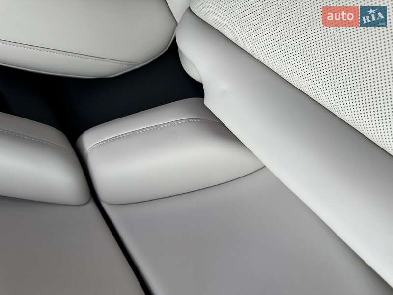 Внедорожник / Кроссовер Xiaomi YU7 2025 в Киеве