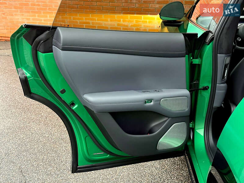 Внедорожник / Кроссовер Xiaomi YU7 2025 в Киеве фото 40 Внедорожник / Кроссовер Xiaomi YU7 2025 в Киеве