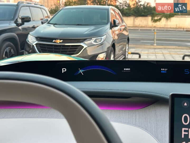 Внедорожник / Кроссовер Xiaomi YU7 2025 в Киеве