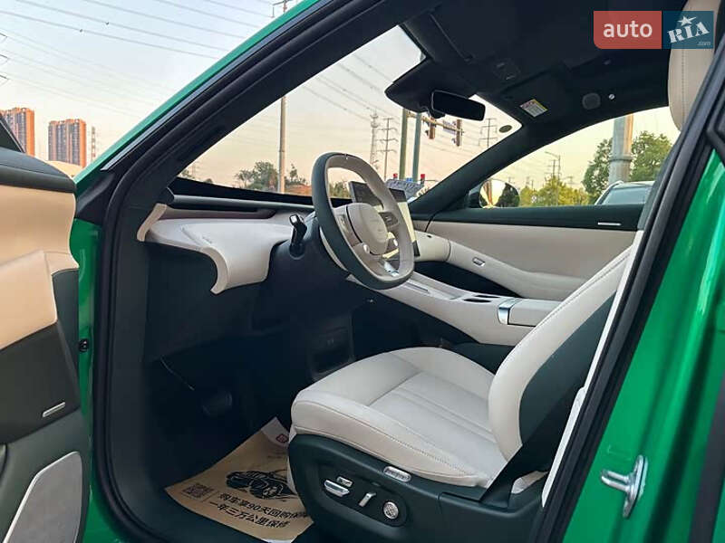 Внедорожник / Кроссовер Xiaomi YU7 2025 в Киеве