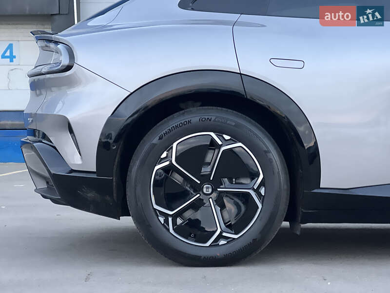 Внедорожник / Кроссовер Xiaomi YU7 2025 в Киеве фото 31 Внедорожник / Кроссовер Xiaomi YU7 2025 в Киеве