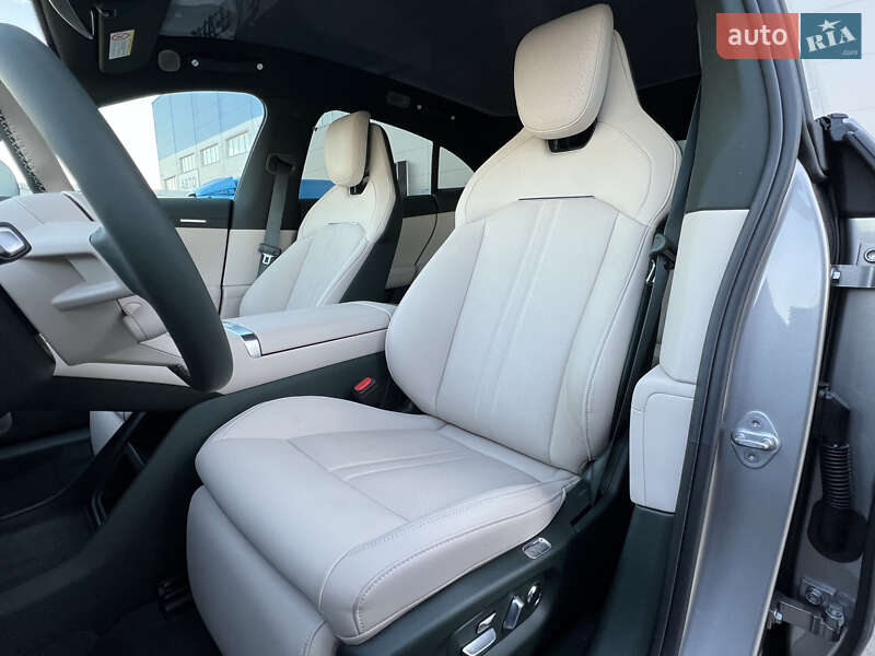 Внедорожник / Кроссовер Xiaomi YU7 2025 в Киеве фото 28 Внедорожник / Кроссовер Xiaomi YU7 2025 в Киеве