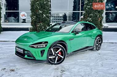 Седан Xiaomi YU7 2025 в Києві