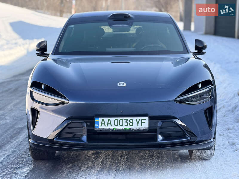 Седан Xiaomi YU7 2025 в Киеве