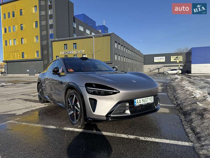 Позашляховик / Кросовер Xiaomi YU7 2025 в Києві фото 27 Позашляховик / Кросовер Xiaomi YU7 2025 в Києві