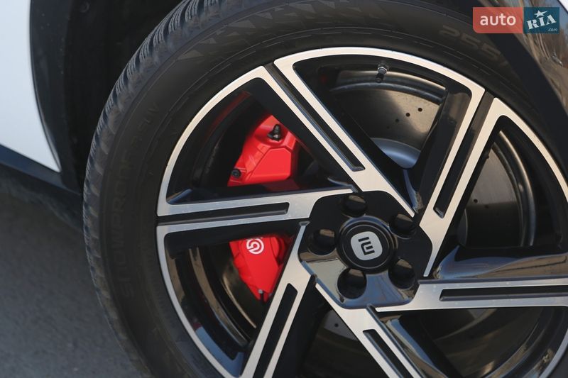 Позашляховик / Кросовер Xiaomi YU7 2025 в Києві