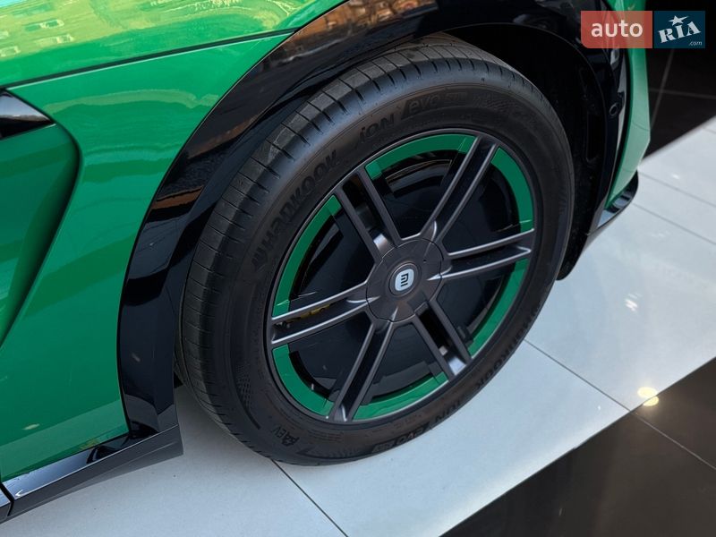 Внедорожник / Кроссовер Xiaomi YU7 2025 в Одессе