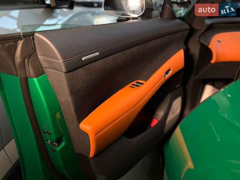 Внедорожник / Кроссовер Xiaomi YU7 2025 в Одессе