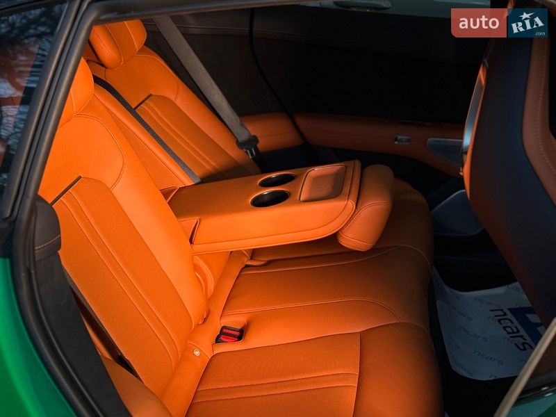 Внедорожник / Кроссовер Xiaomi YU7 2025 в Одессе