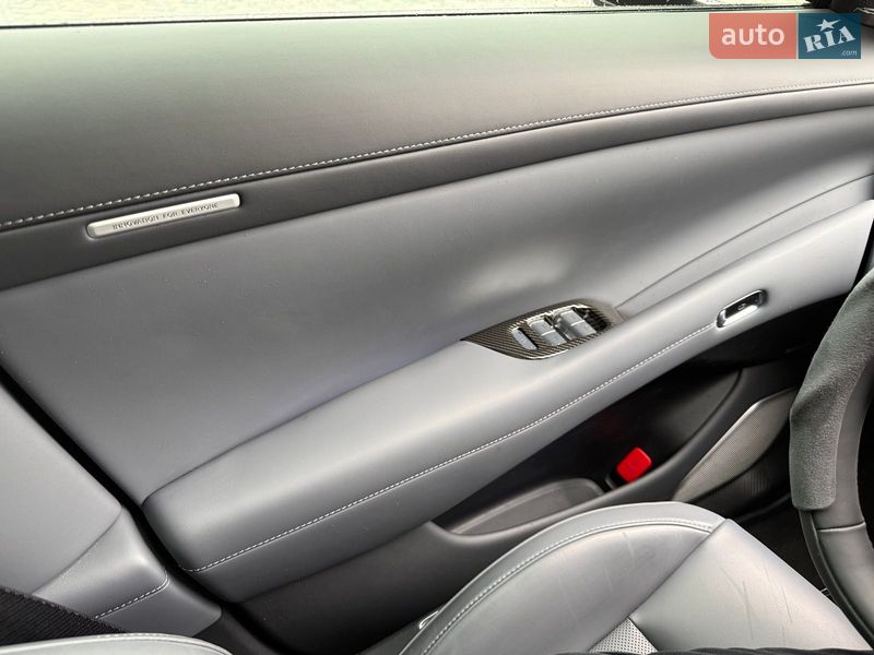 Позашляховик / Кросовер Xiaomi YU7 2025 в Києві фото 15 Позашляховик / Кросовер Xiaomi YU7 2025 в Києві