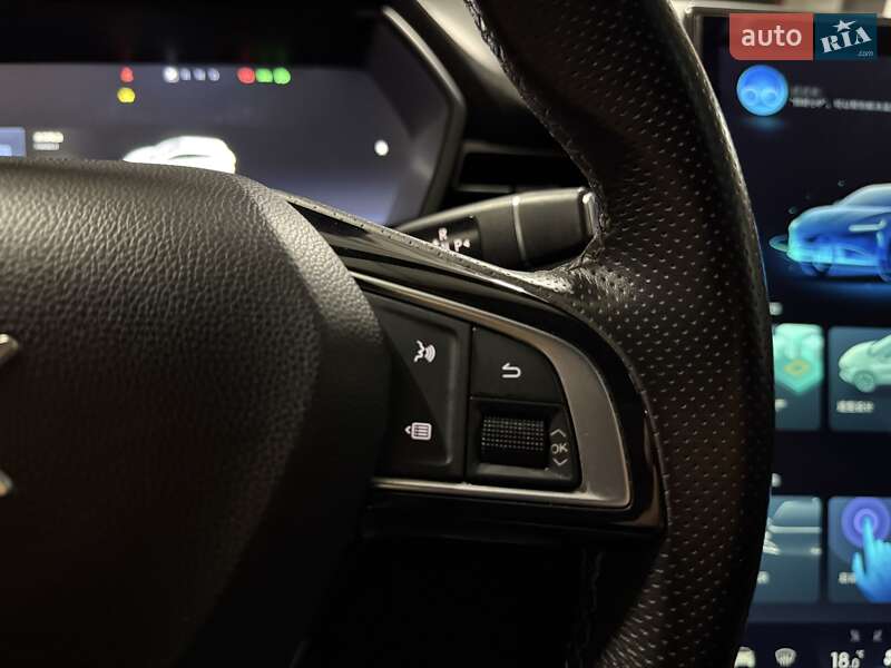 Внедорожник / Кроссовер Xpeng G3 2019 в Киеве