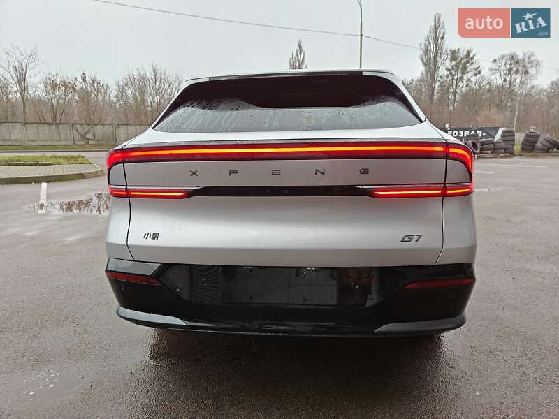 Внедорожник / Кроссовер Xpeng G7 2025 в Киеве