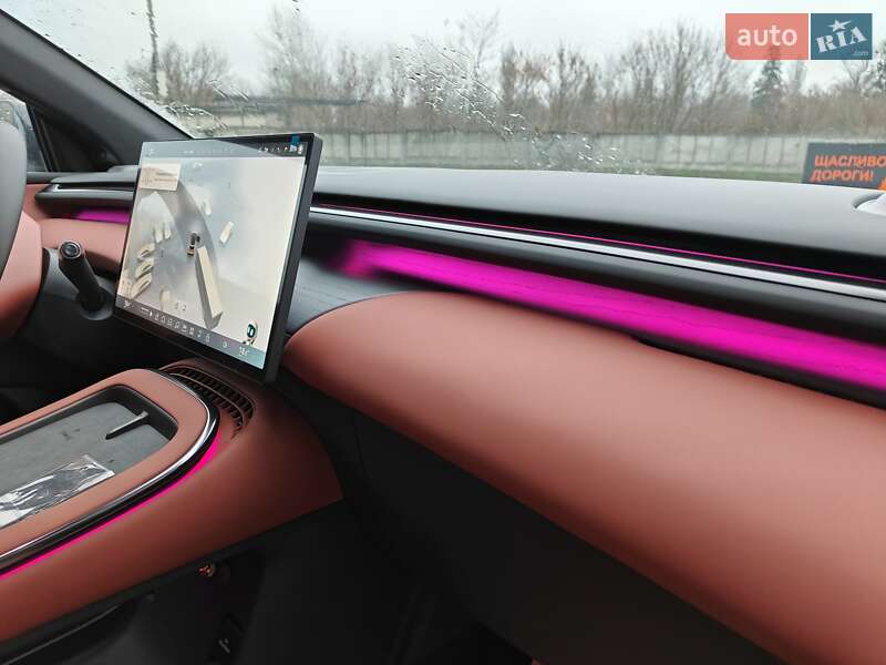 Внедорожник / Кроссовер Xpeng G7 2025 в Киеве