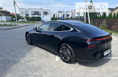 Седан Xpeng P7 2022 в Луцке