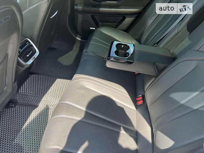 Седан Xpeng P7 2022 в Луцке