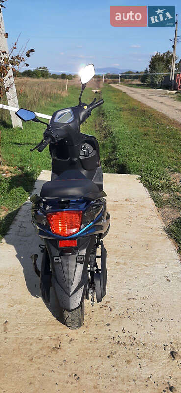 Скутер Yadea Leiman 2022 в Ужгороде