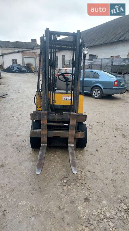 Yale FG 1986
