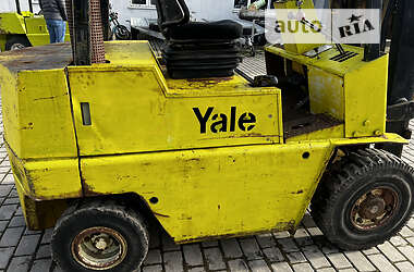 Вилочный погрузчик Yale GDP 1981 в 