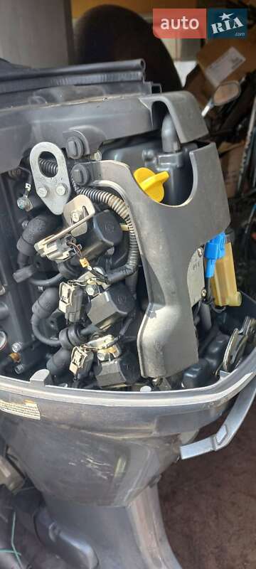 Інший водний транспорт Yamaha 40 2011 в Кривому Розі