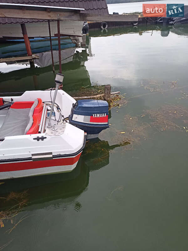 Катер Yamaha 40 2000 в Ладыжине