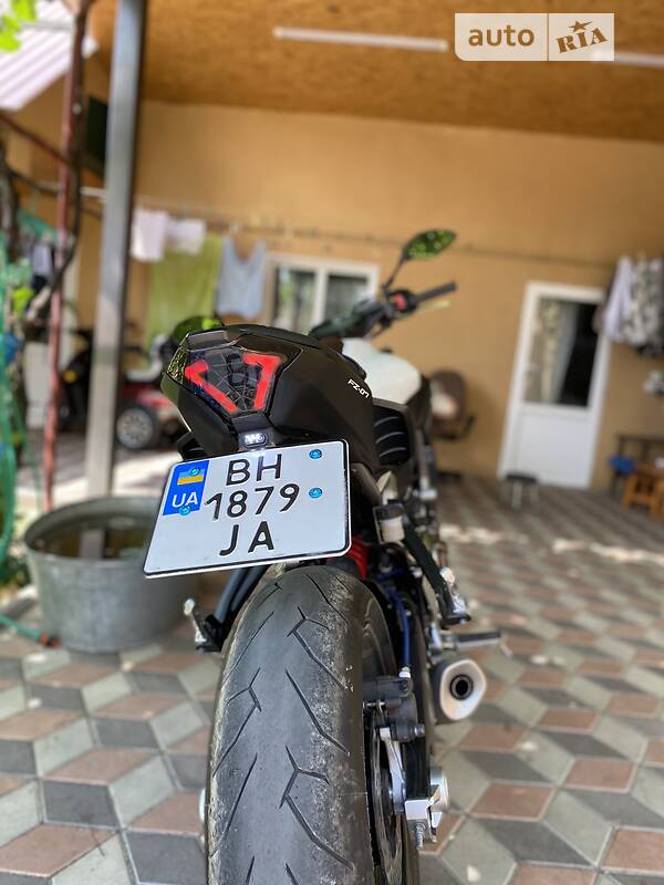 Мотоцикл Без обтікачів (Naked bike) Yamaha  2015 в Болграді