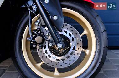 Максі-скутер Yamaha Aerox 155 2021 в 