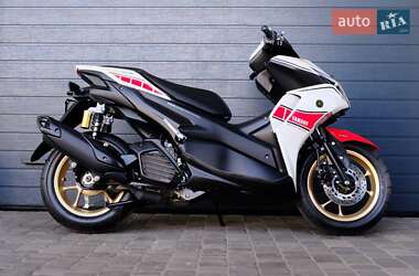 Максі-скутер Yamaha Aerox 155 2021 в 