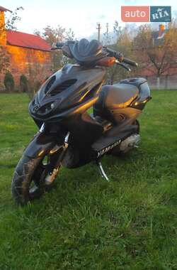 Скутер Yamaha Aerox 2001 в Рихтичах