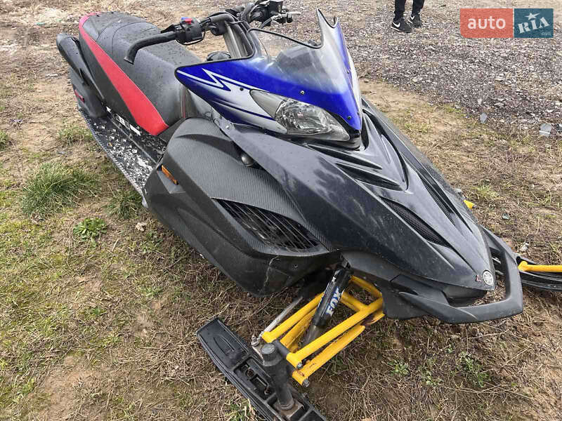 Yamaha Apex 2010