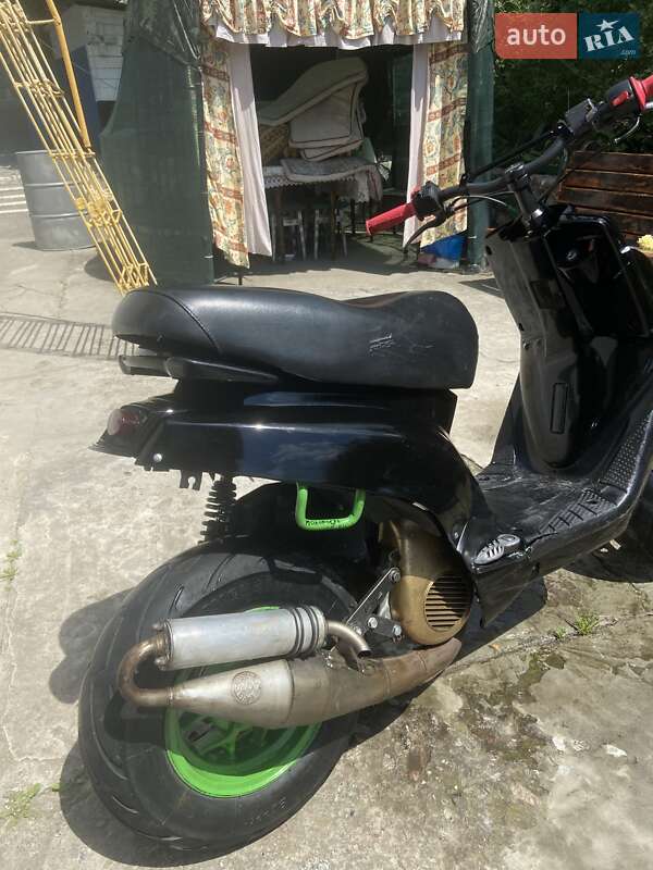 Грузовые мотороллеры, мотоциклы, скутеры, мопеды Yamaha BWS 2004 в Ржищеве фото 9 Грузовые мотороллеры, мотоциклы, скутеры, мопеды Yamaha BWS 2004 в Ржищеве