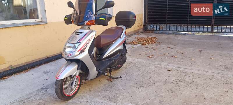 Yamaha Cygnus 2000 Yamaha Cygnus 2000