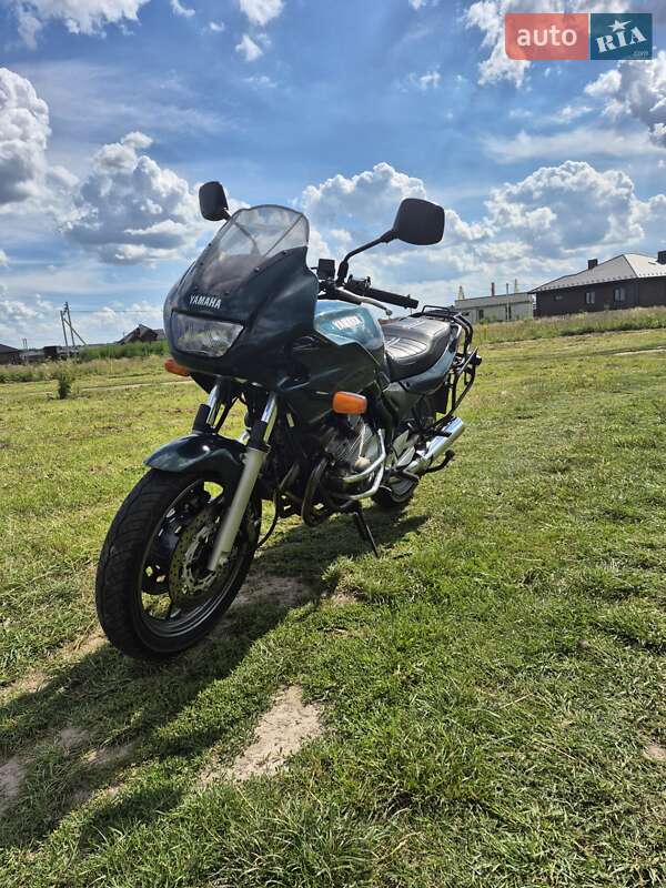 Спортбайк Yamaha Diversion 2000 в Луцьку
