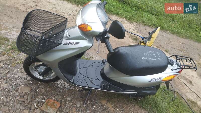 Скутер Yamaha Djok 2010 в Рахові