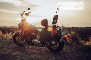 Мотоцикл Круизер Yamaha Drag Star 400 2002 в Черноморске