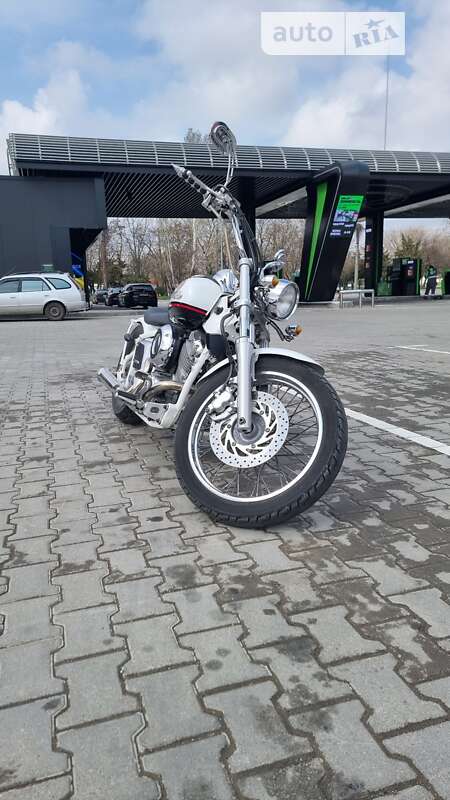 Мотоцикл Круізер Yamaha Drag Star 400 2001 в Одесі