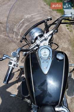 Мотоцикл Чоппер Yamaha Drag Star 2004 в 