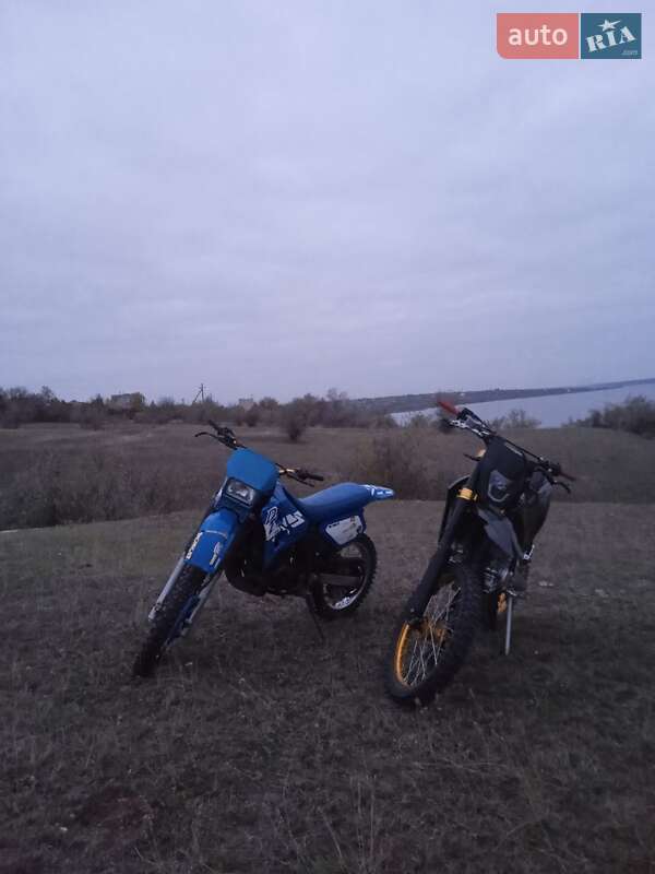 Мотоцикл Кросс Yamaha DT 2000 в Миколаєві