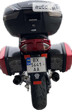 Мотоцикл Спорт-туризм Yamaha FJR 1300 2014 в 