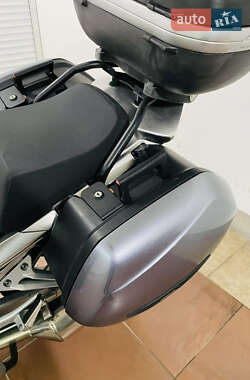 Мотоцикл Спорт-туризм Yamaha FJR 1300 2007 в 