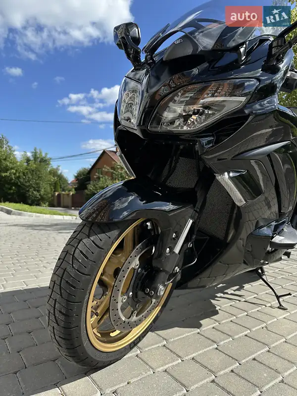 Yamaha FJR 1300 2015 VIN JYARP26E3FA000784 фото оголошення 9 з 29
