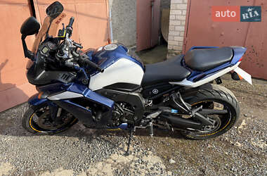 Мотоцикл Спорт-туризм Yamaha FZ-1 2011 в 