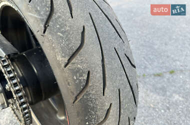 Мотоцикл Спорт-туризм Yamaha FZ-1 2011 в 