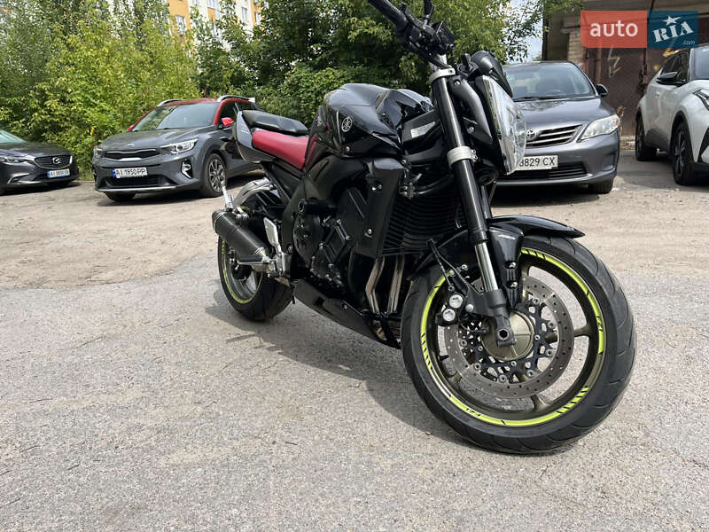 Мотоцикл Без обтекателей (Naked bike) Yamaha FZ-1 2011 в Вишневом