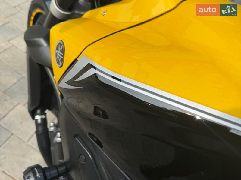 Мотоцикл Без обтекателей (Naked bike) Yamaha FZ-1 2010 в Новомосковске