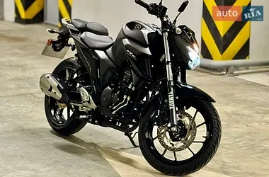 Yamaha FZ 250 2024