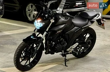Yamaha FZ 250 2024
