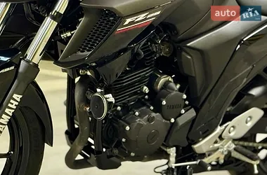 Yamaha FZ 250 2024