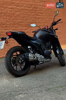 Мотоцикл Многоцелевой (All-round) Yamaha FZ 25 2022 в 