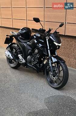 Мини спорт Yamaha FZ 25 2021 в Киеве